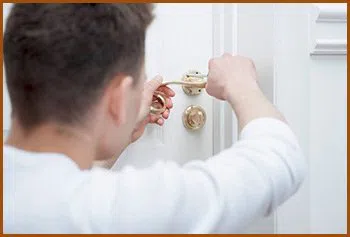 Interstate Locksmith Shop Saint Paul, MN 651-362-0009 Interstate Locksmith Shop Saint Paul, MN 651-362-0009 - 14-install-new-lock