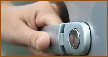 Interstate Locksmith Shop Saint Paul, MN 651-362-0009 - 20-keys-locked-in-car